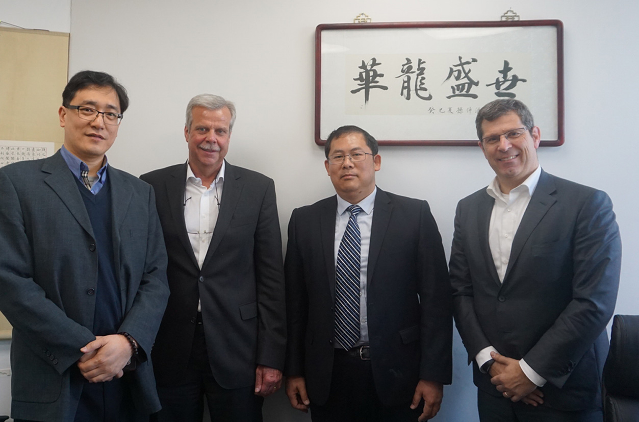 CNCS王春利與外賓合影